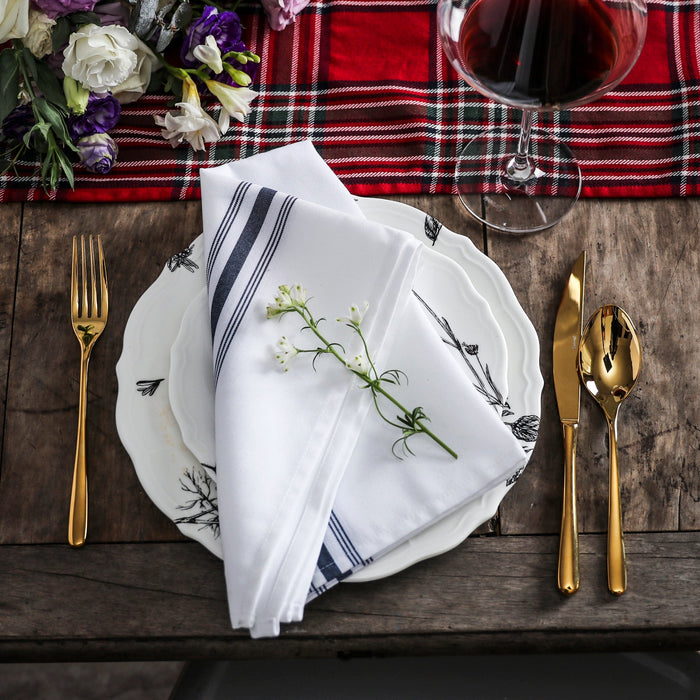 Polyester vs Cotton Napkins: Which Is Better for Restaurants?